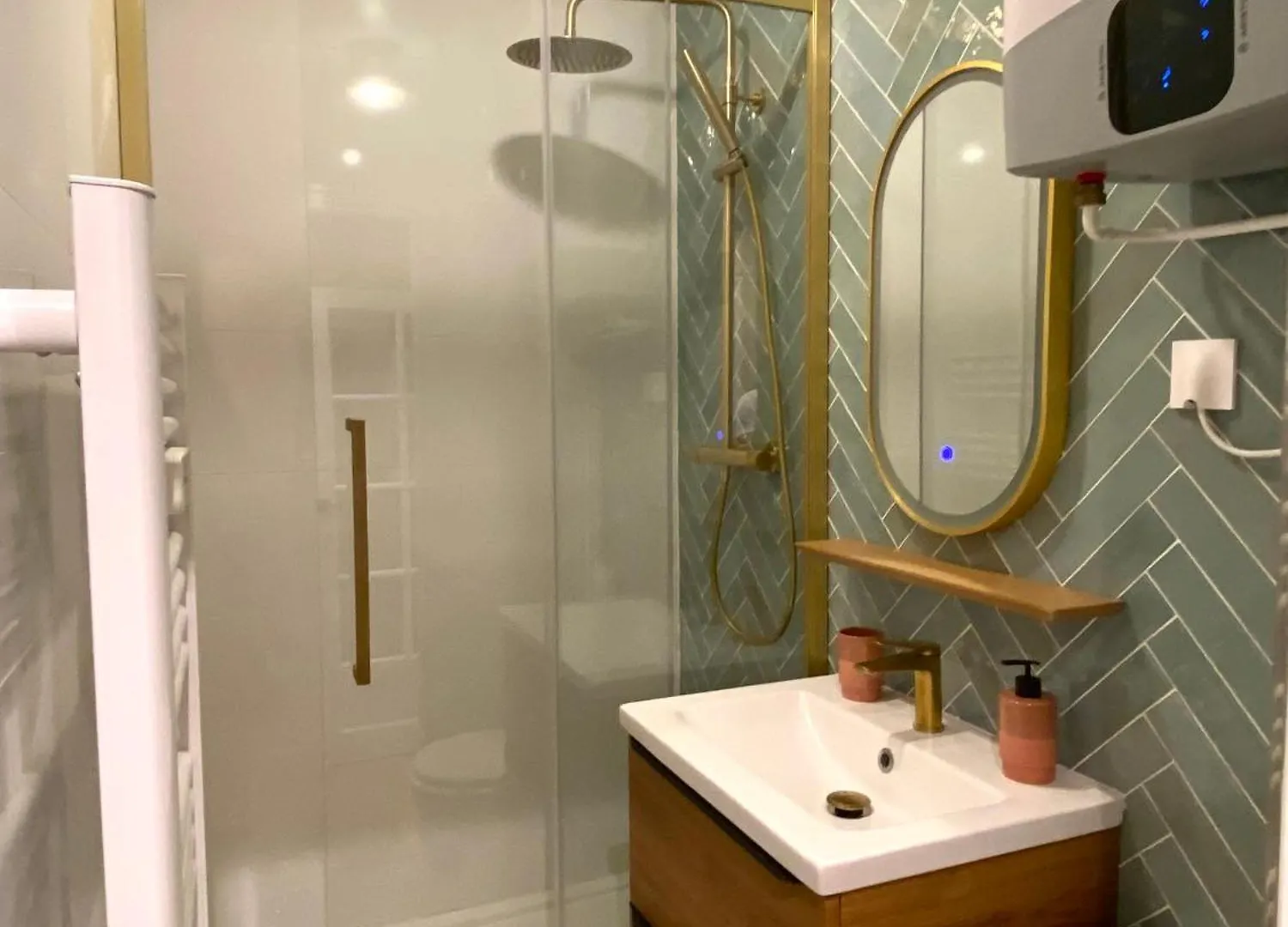 Brand New - Rue Cler Apartment Paris